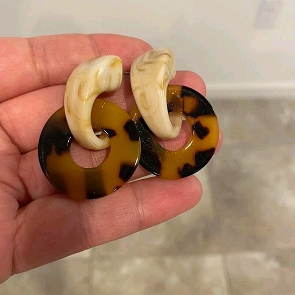 Drop earrings Tortoiseshell lightweight Cheetah print boho casual hoop 💖2/$30 - Picture 11 of 13